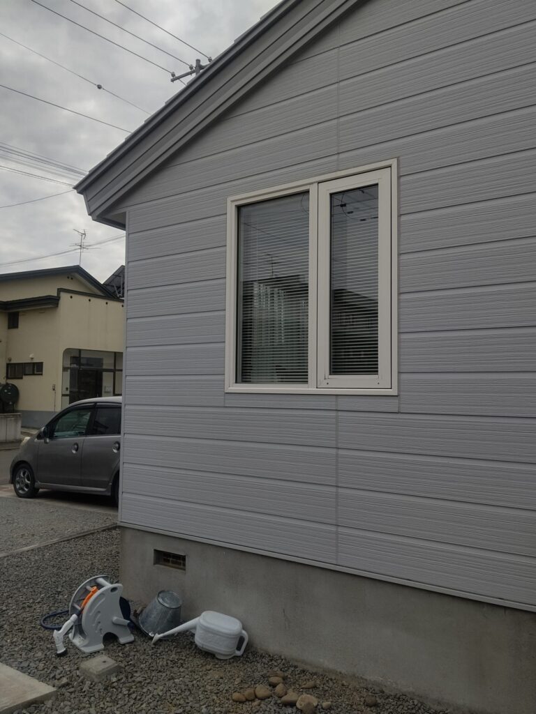 旭川市の戸建て住宅にて、窓リフォーム施工事例の施工前写真①